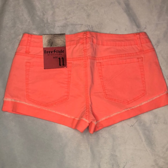 Shorts - Picture 2 of 5